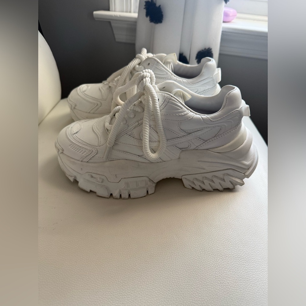 Steve Madden Women's White Chunky Sneakers